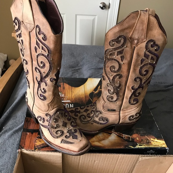 Women’s boots - Picture 1 of 4